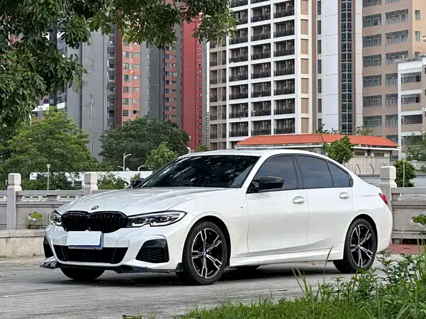 BMW 3 Series 2021
