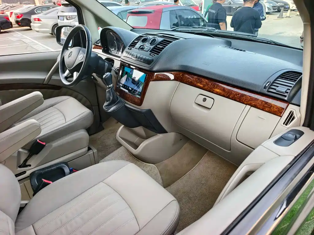 Mercedes-Benz Viano 2015 — фото 16