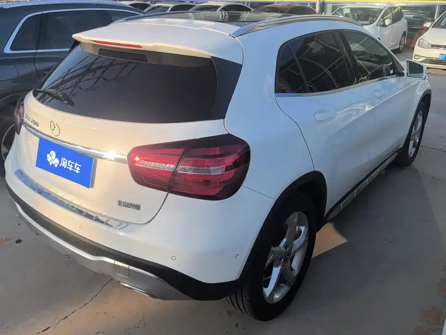 Mercedes-Benz GLA 2017