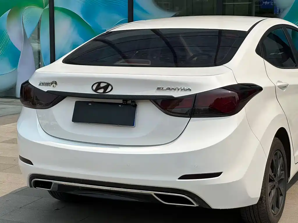 Hyundai Elantra Langdong 2017 — фото 24