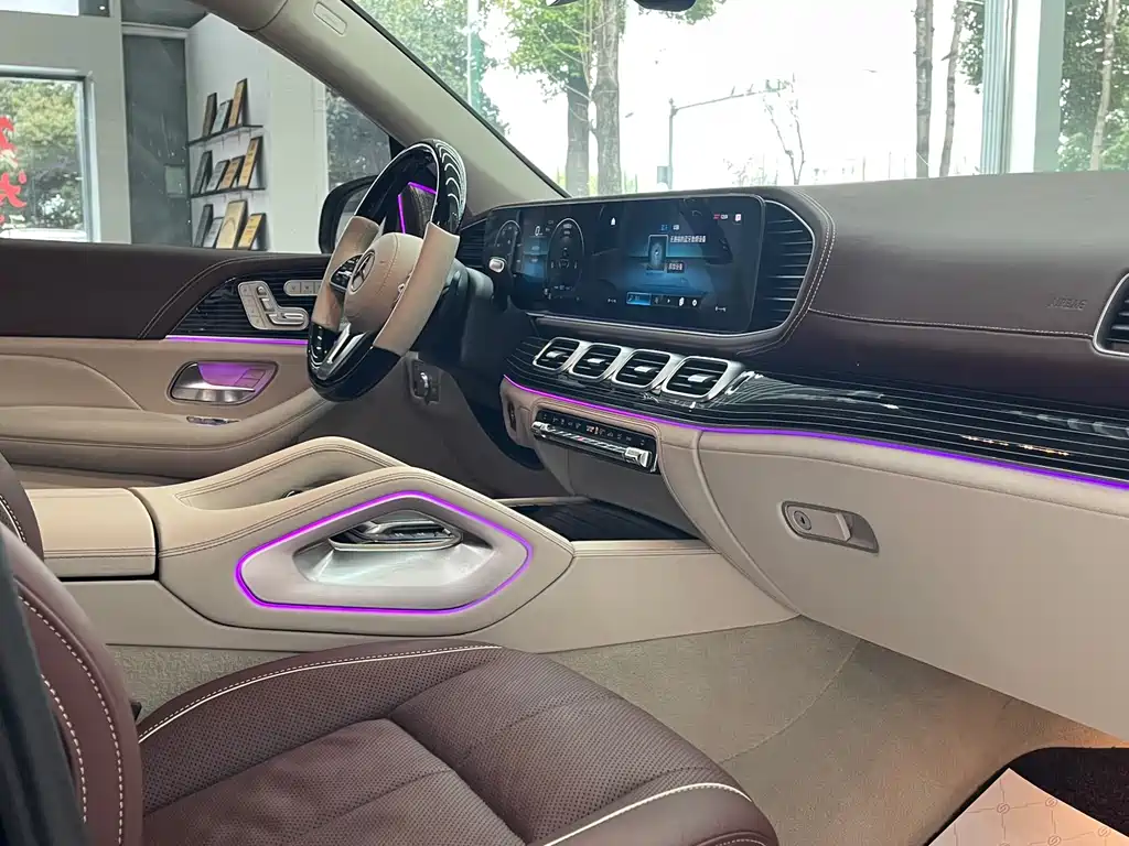 Mercedes-Benz GLS 2023 — фото 9