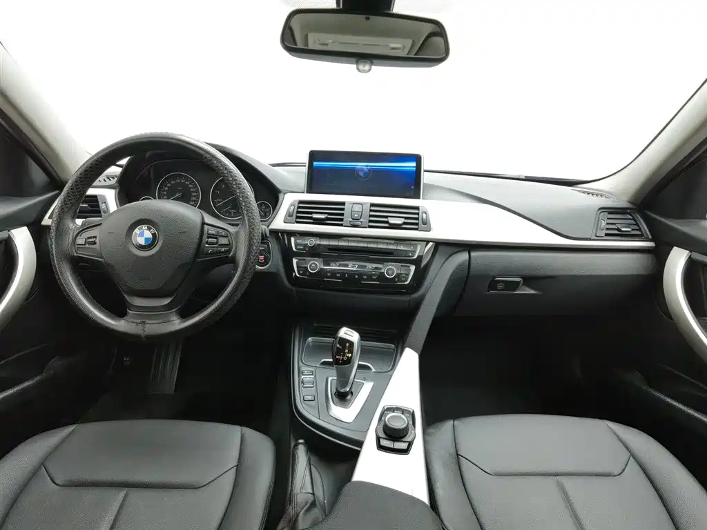 BMW 3 Series 2016 — фото 5