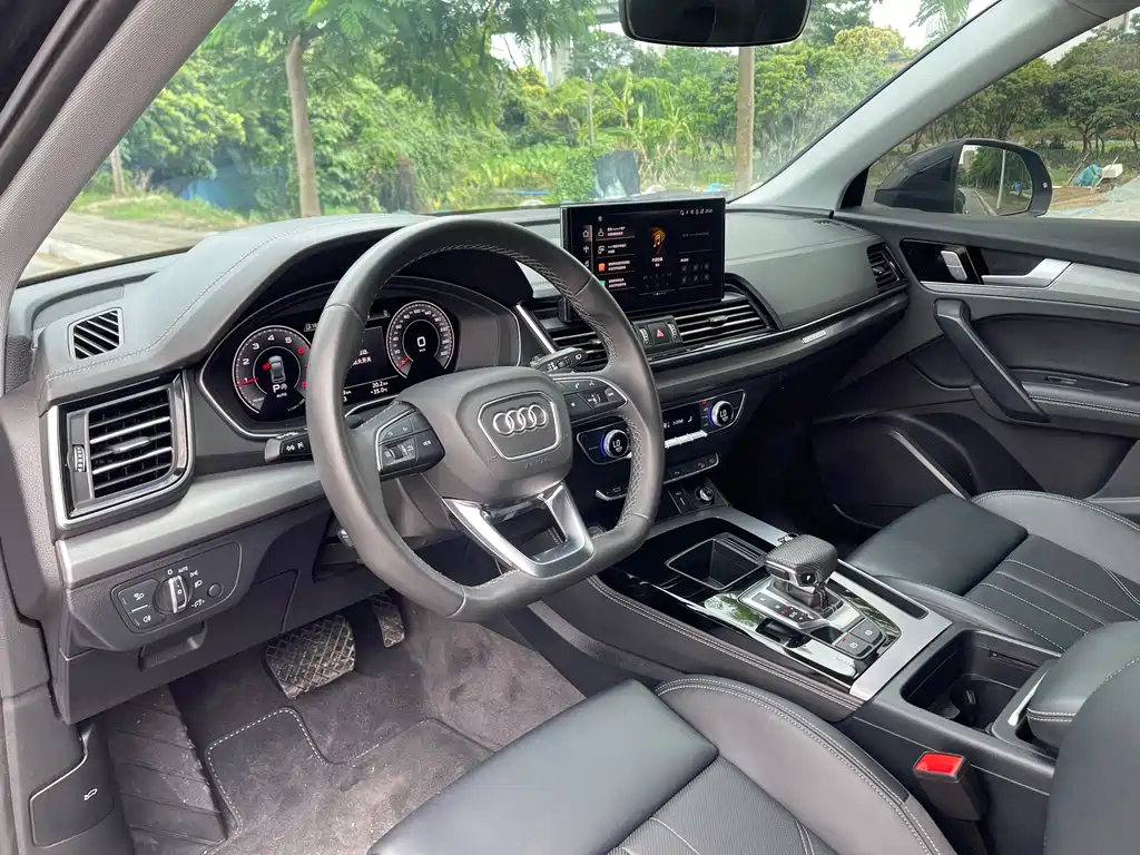 Audi Q5L 2025 — фото 17