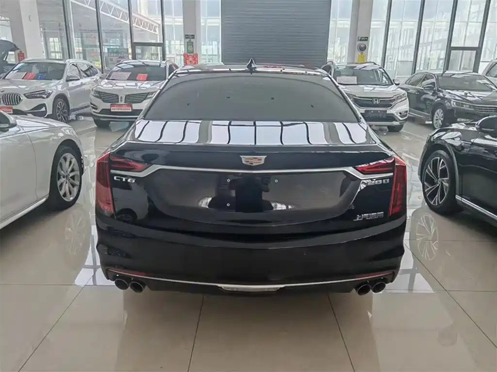 Cadillac CT6 2022 — фото 14