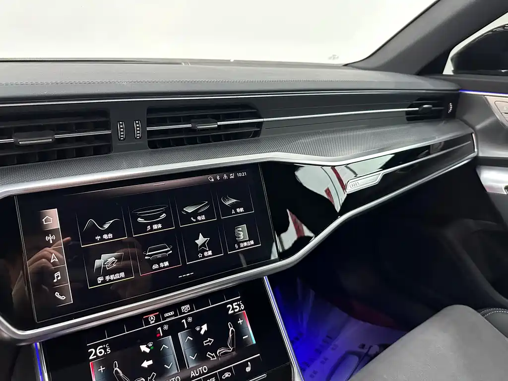 Audi A6L 2024 — фото 14
