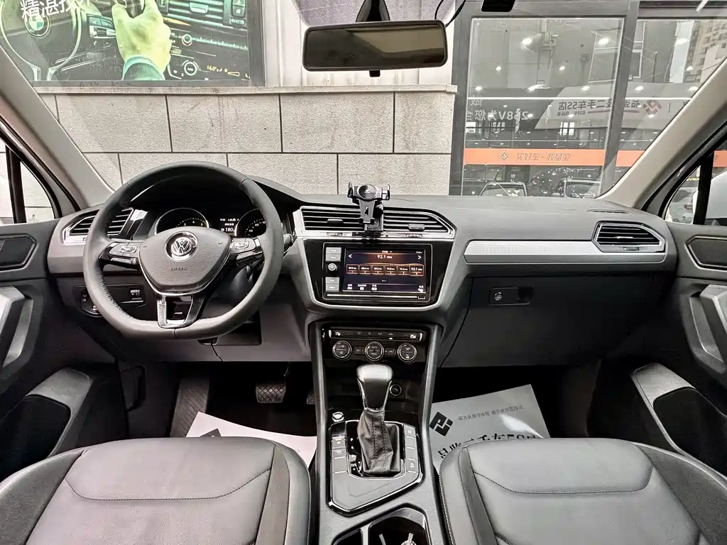 Volkswagen Tiguan L 2019 — фото 10