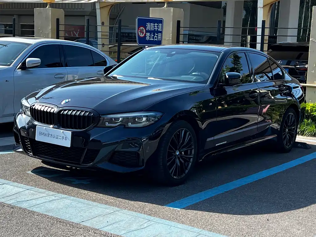 BMW 3 Series 2022 — фото 13