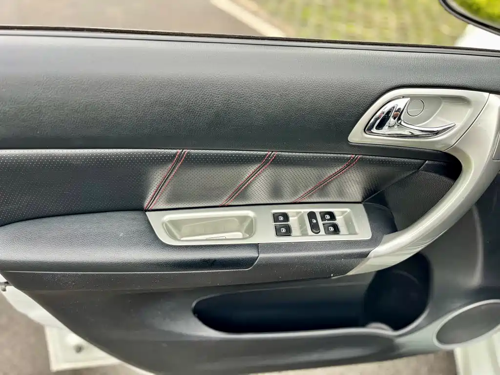Haval H6 2014 — фото 17