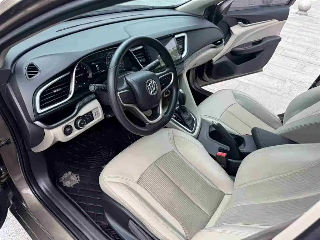 Buick Excelle 2017 — фото 9
