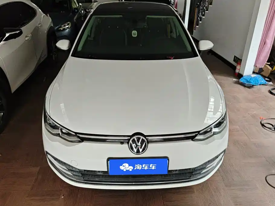 Volkswagen Golf 2021