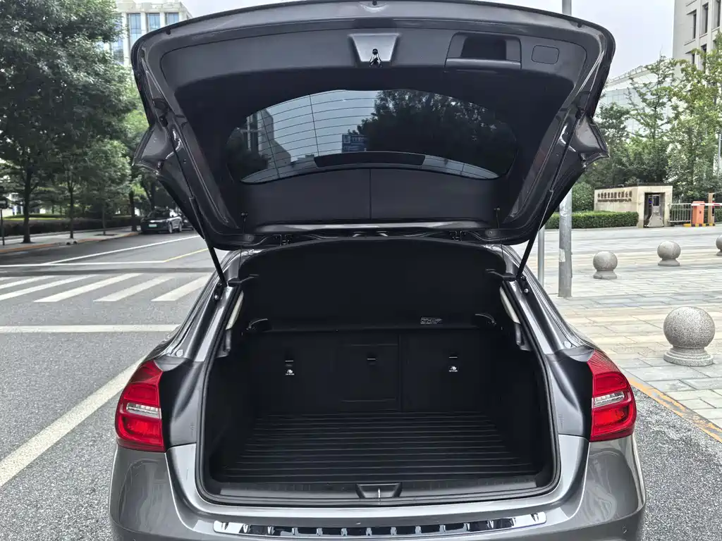 Mercedes-Benz GLA 2015 — фото 14