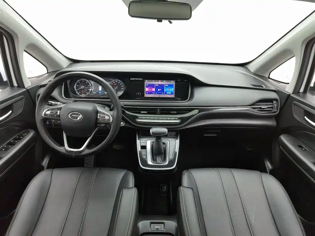 GAC Motor Trumpchi M6 2021 — фото 5