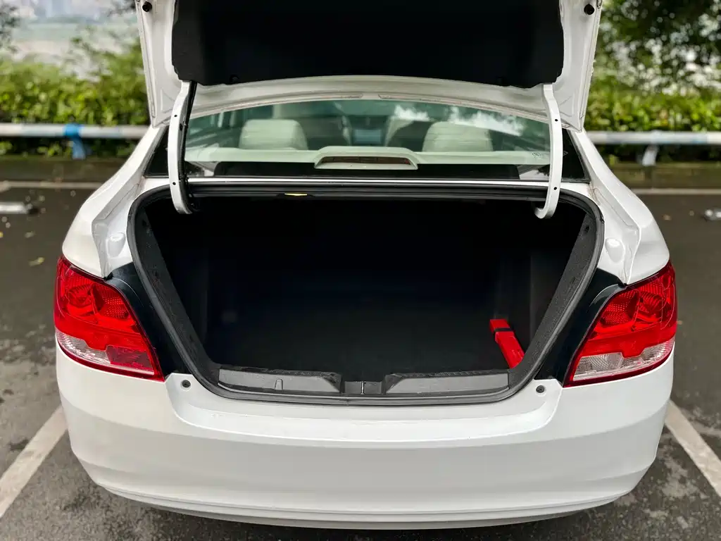 Chevrolet Sail 2016 — фото 14