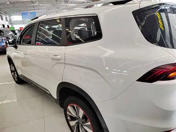 Geely Haoyue 2020