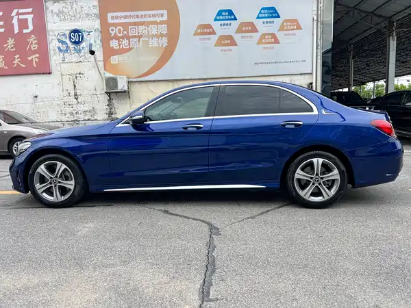Mercedes-Benz C-Class 2019