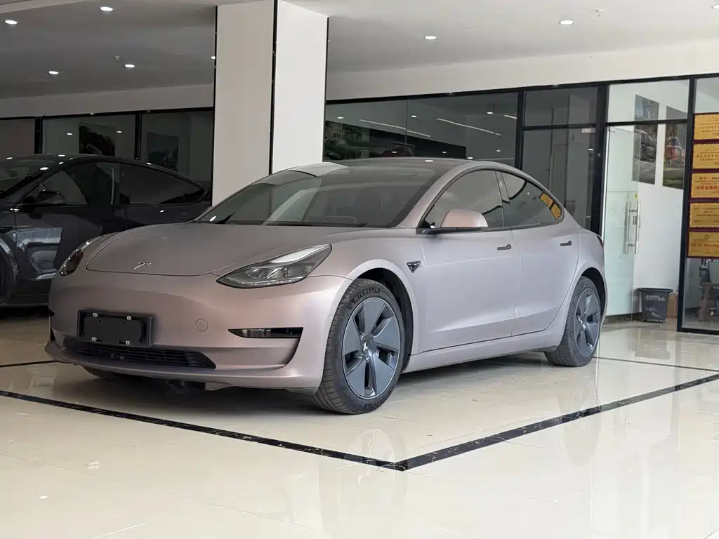 Tesla Model 3 2022 — фото 1
