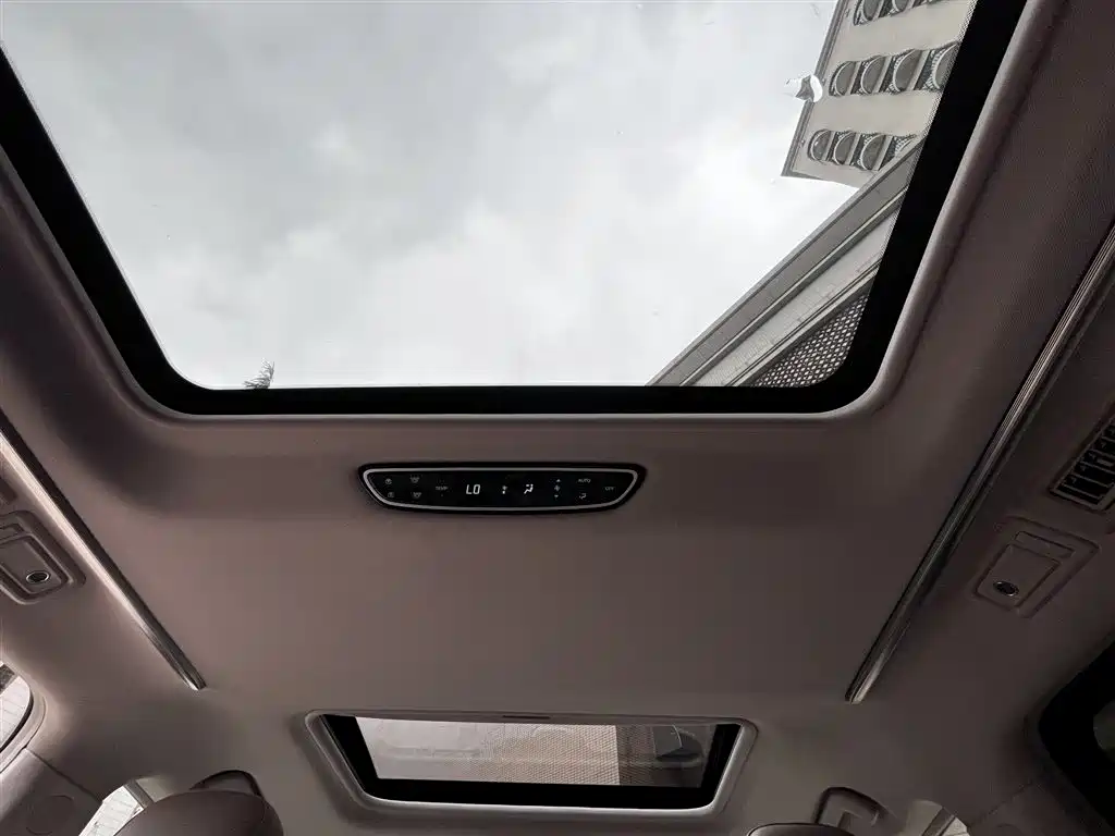 GAC Motor Trumpchi M8 2019 — фото 15