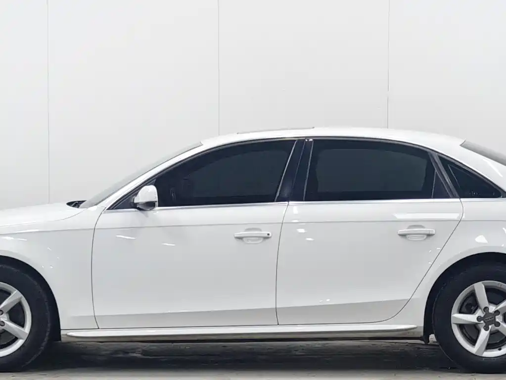 Audi A4L 2014