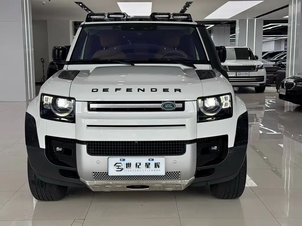 Land Rover Defender 2023 — фото 3