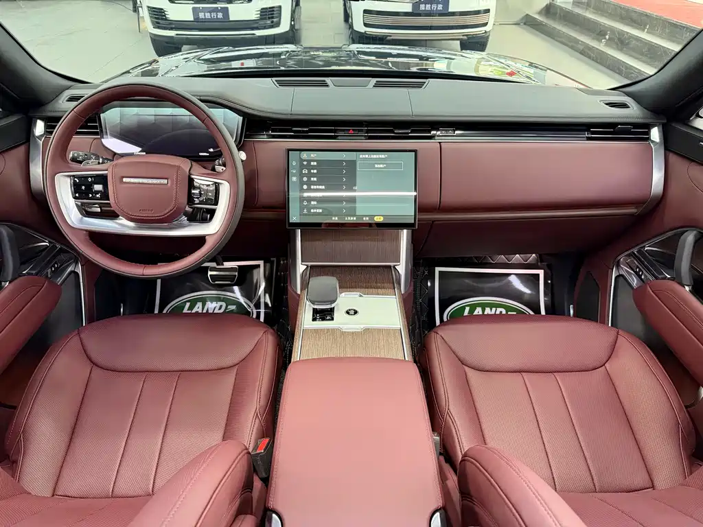 Land Rover Range Rover 2024 — фото 12