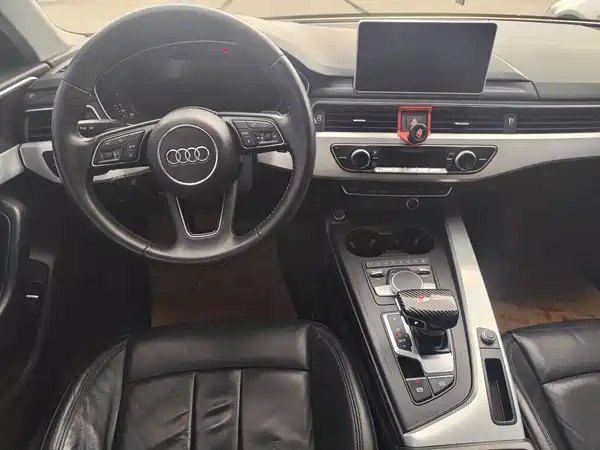 Audi A4L 2018