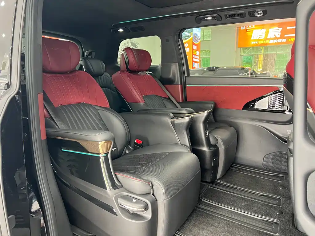 GAC Motor Trumpchi M8 2023 — фото 13