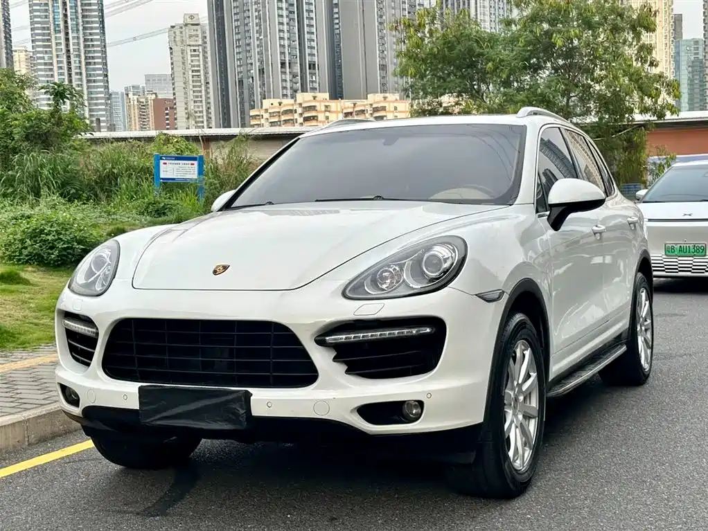Porsche Cayenne 2014 — фото 1