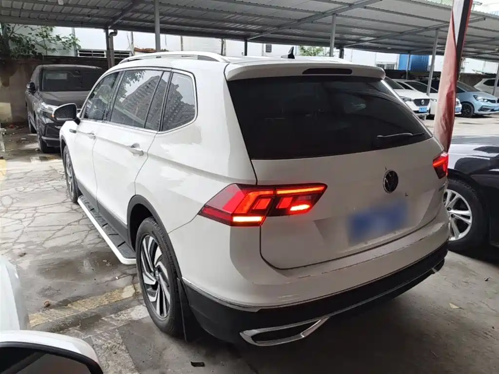 Volkswagen Tiguan L 2022 — фото 5