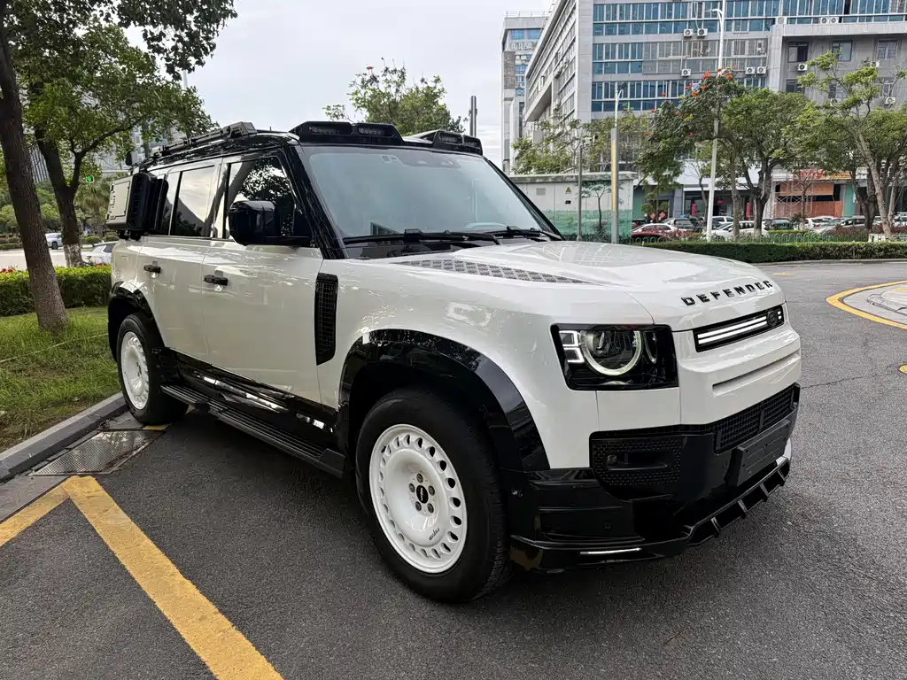 Land Rover Defender 2023 — фото 3