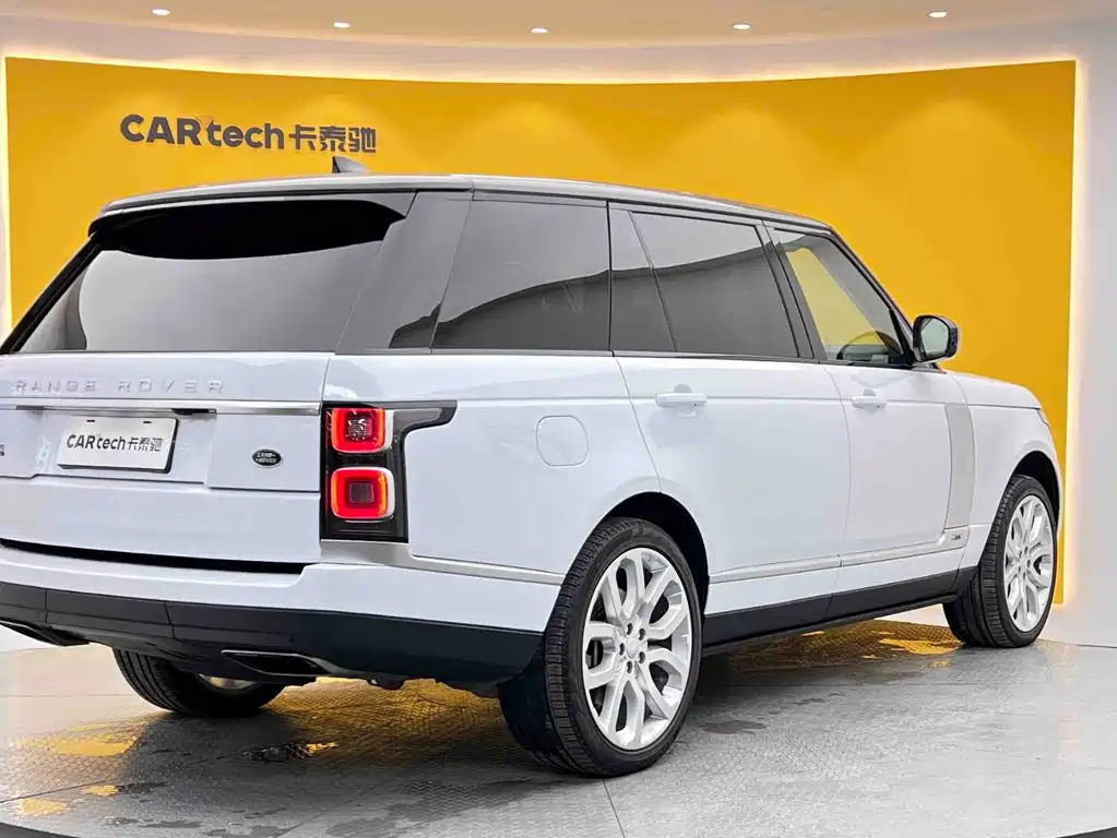 Land Rover Range Rover 2022 — фото 26