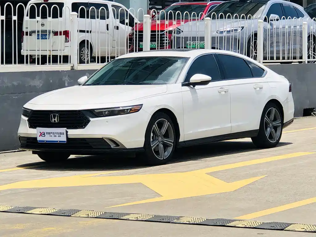 Honda Accord 2024 — фото 1