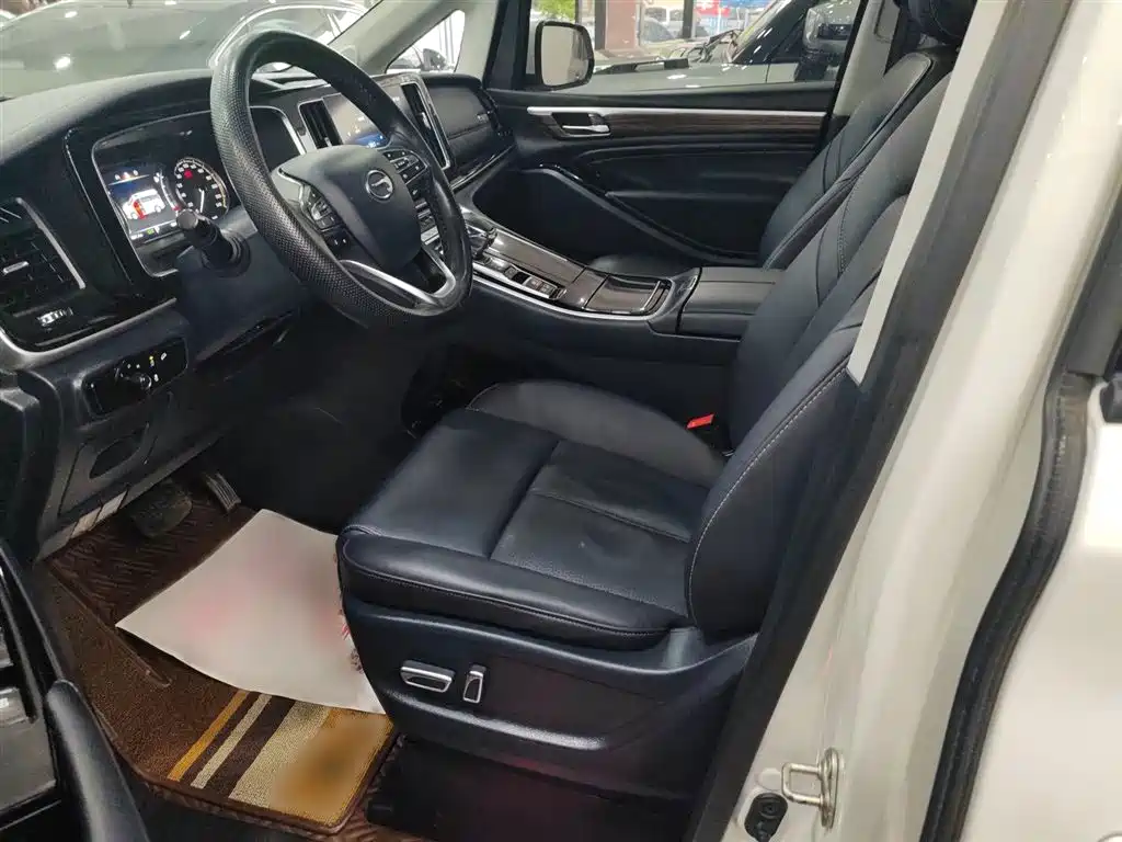 GAC Motor Trumpchi M8 2020 — фото 11