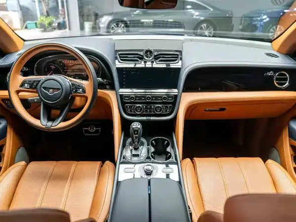 Bentley Bentayga 2022