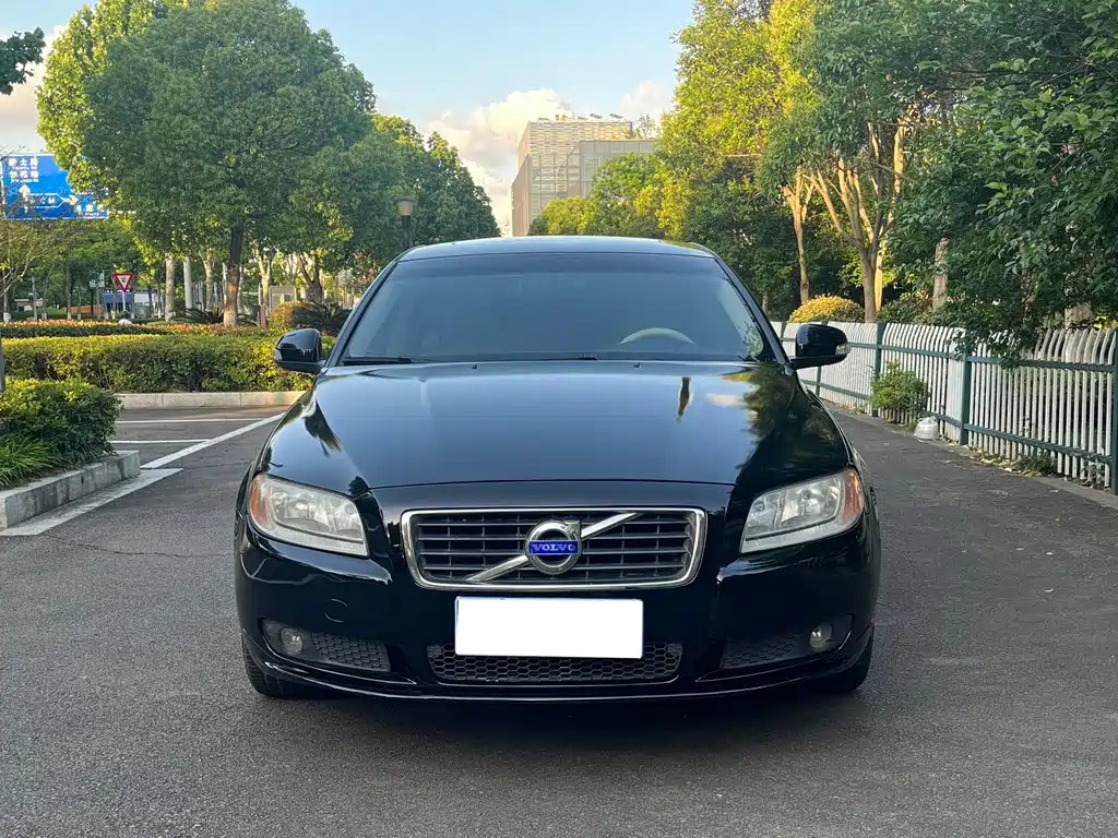 Volvo S80L 2012 — фото 2