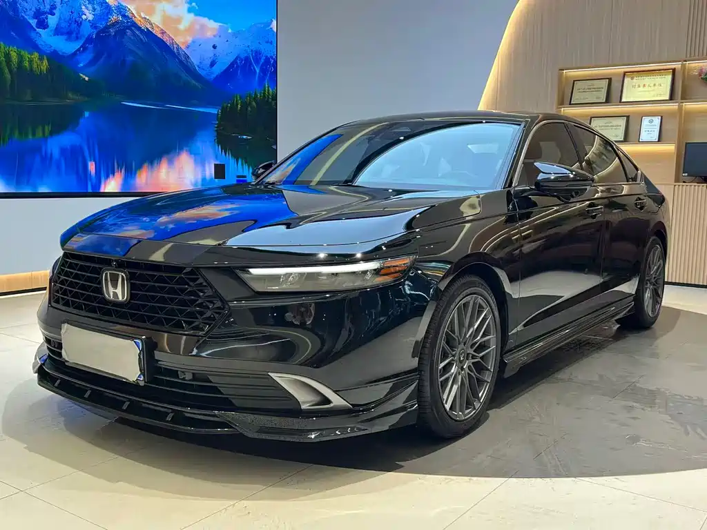 Honda Accord 2023 — фото 1