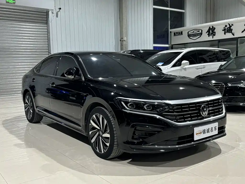 Volkswagen Passat 2022 — фото 3