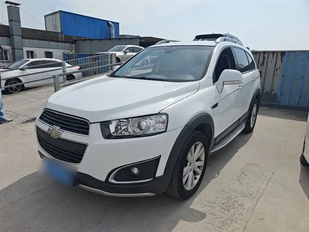 Chevrolet Captiva 2017 — фото 2