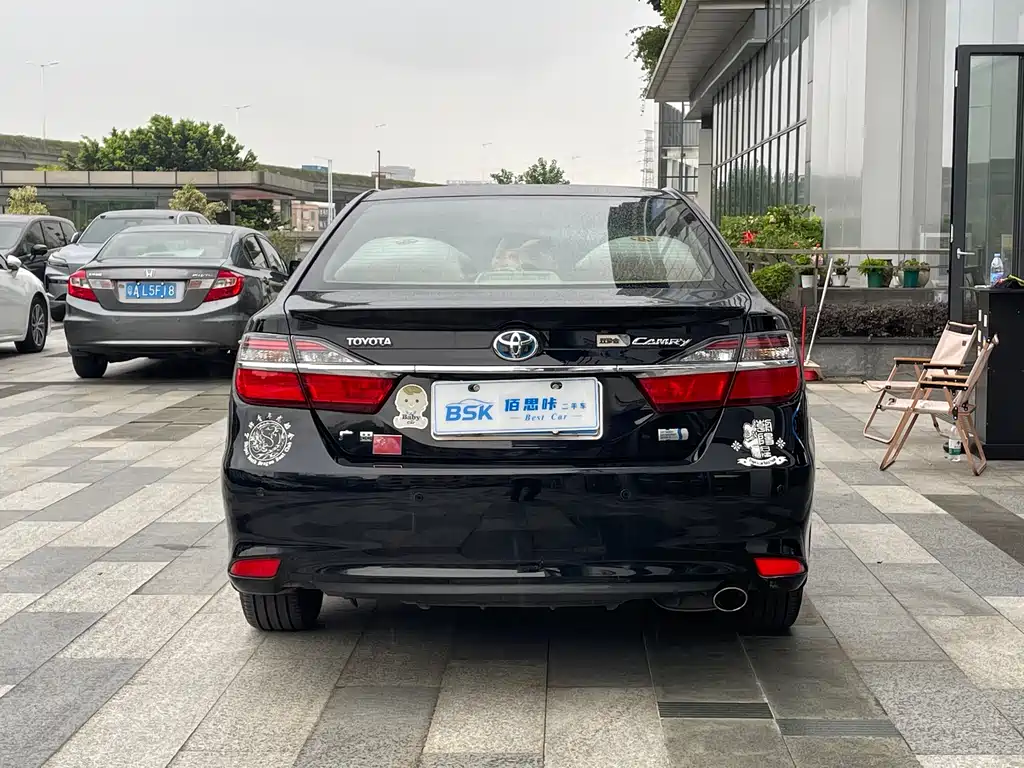 Toyota Camry 2016 — фото 4