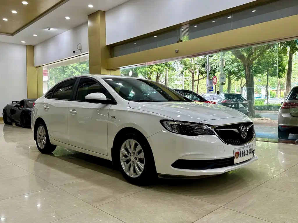 Buick Excelle 2020 — фото 6