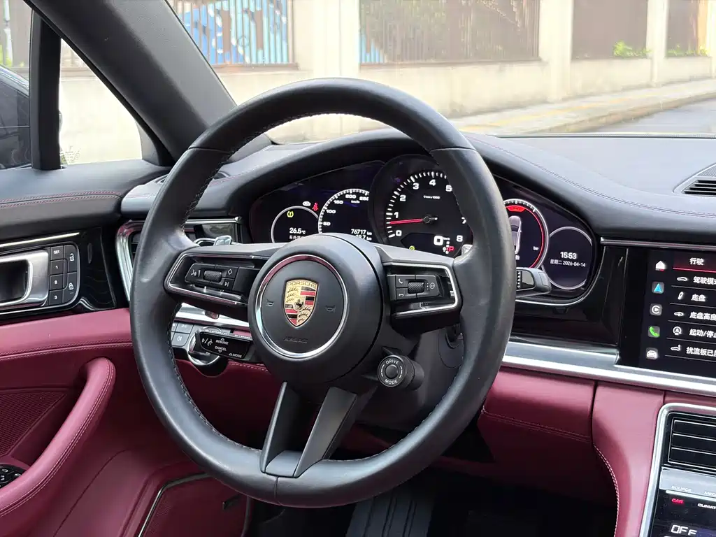 Porsche Panamera 2023 — фото 18