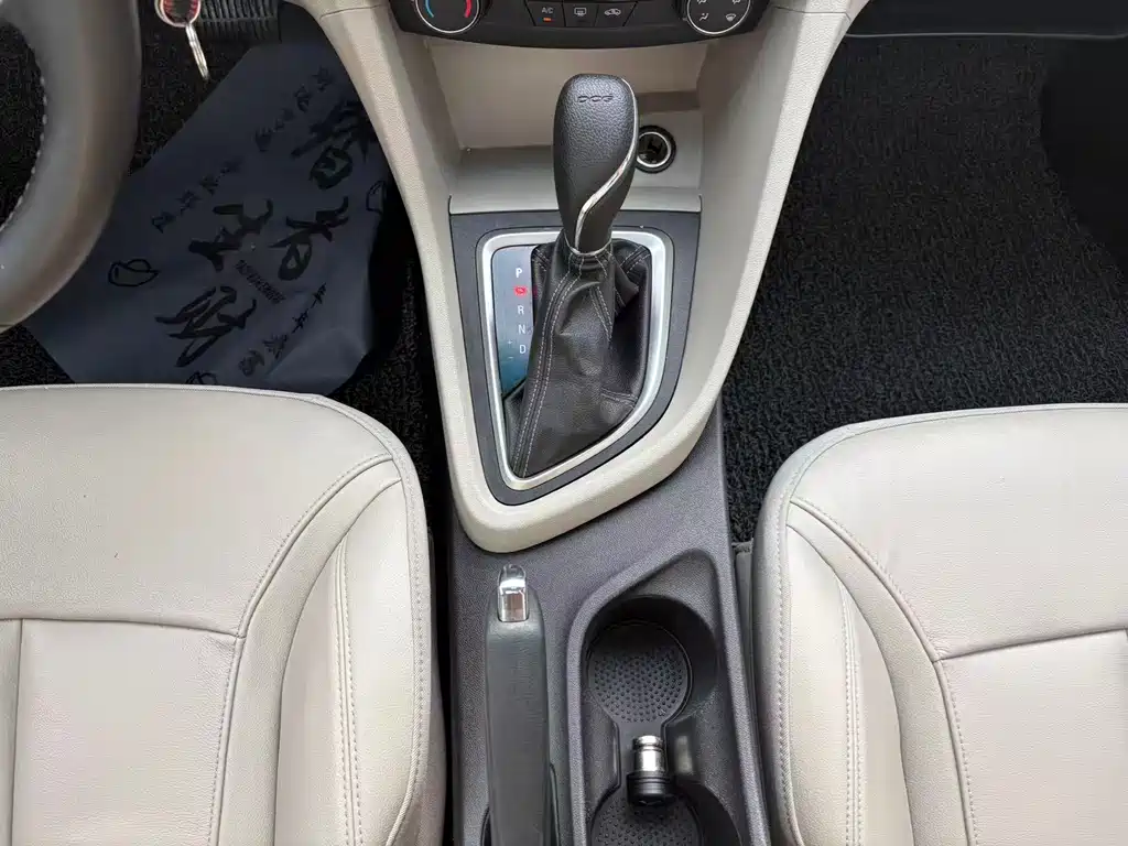 Buick Excelle 2018 — фото 13