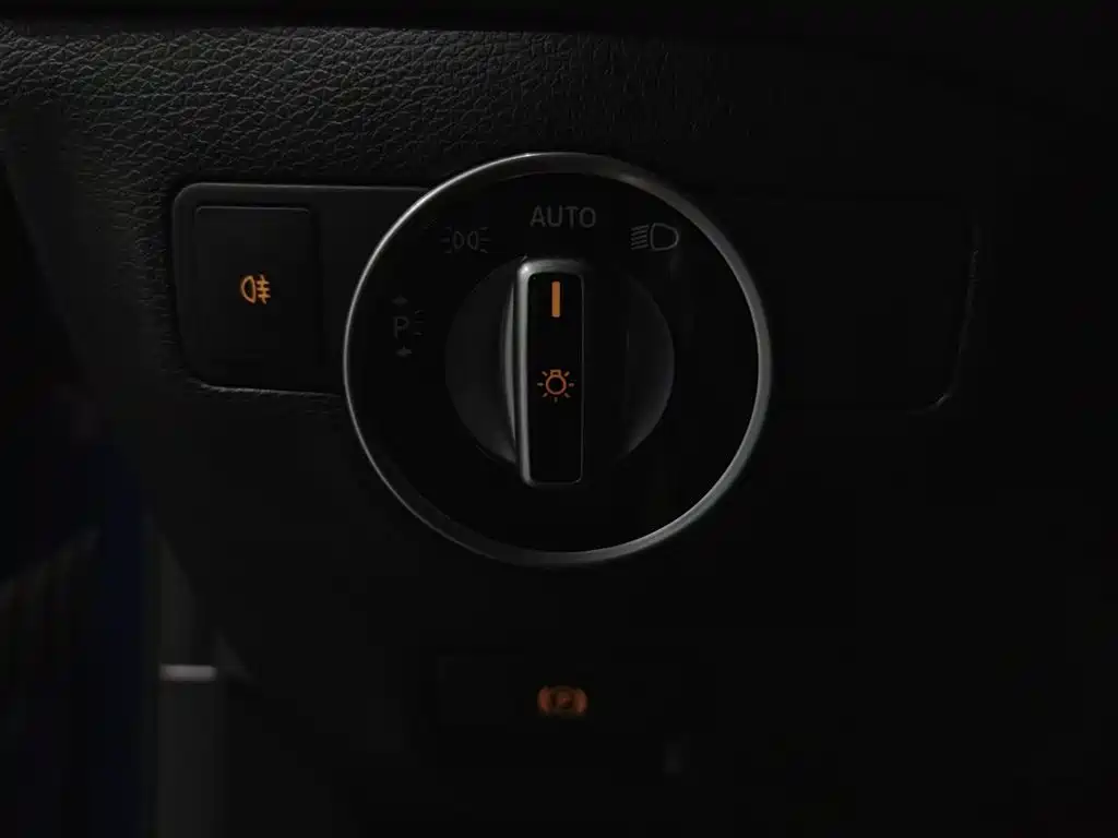 Mercedes-Benz GLA 2018 — фото 21