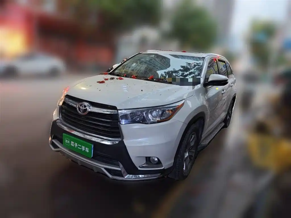 Toyota Highlander 2015 — фото 1