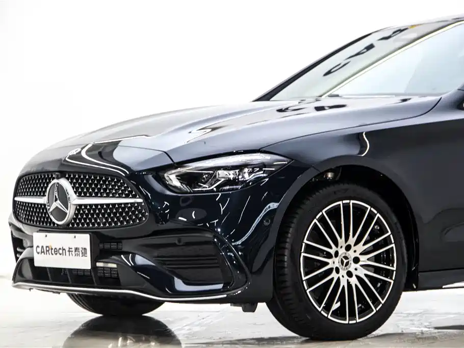 Mercedes-Benz C-Class 2025 — фото 7