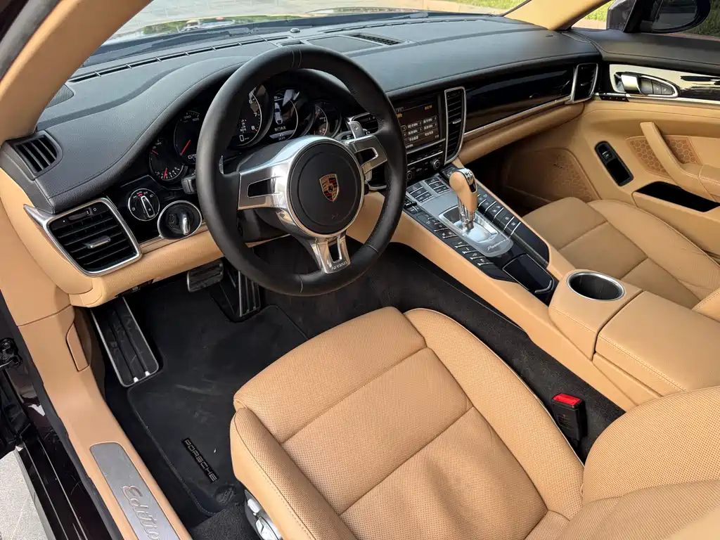 Porsche Panamera 2016 — фото 9