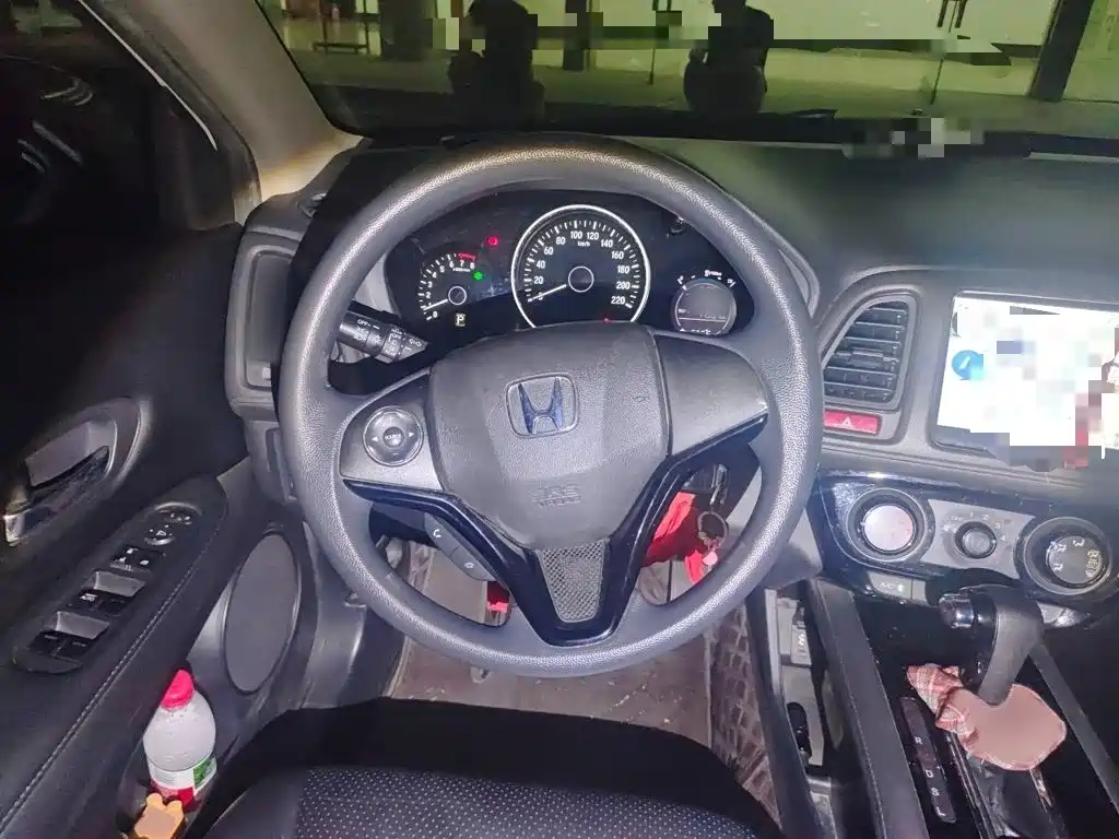 Honda Vezel 2016