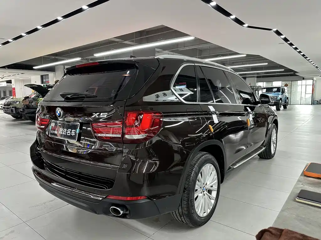 BMW X5 2016 — фото 9