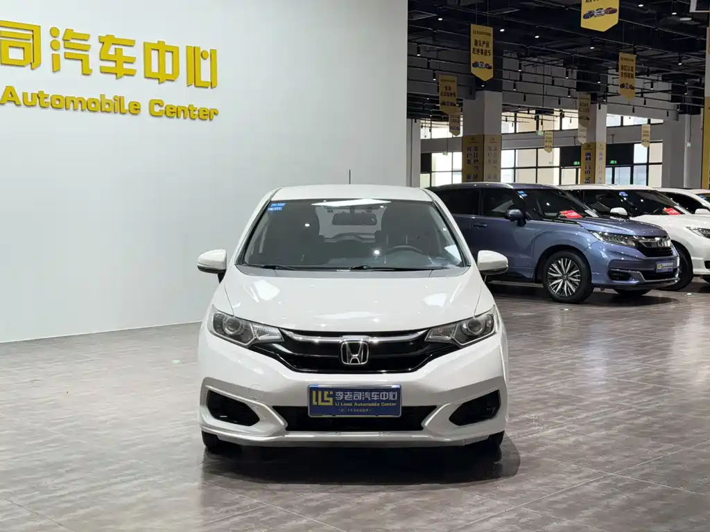 Honda Fit 2018 — фото 2