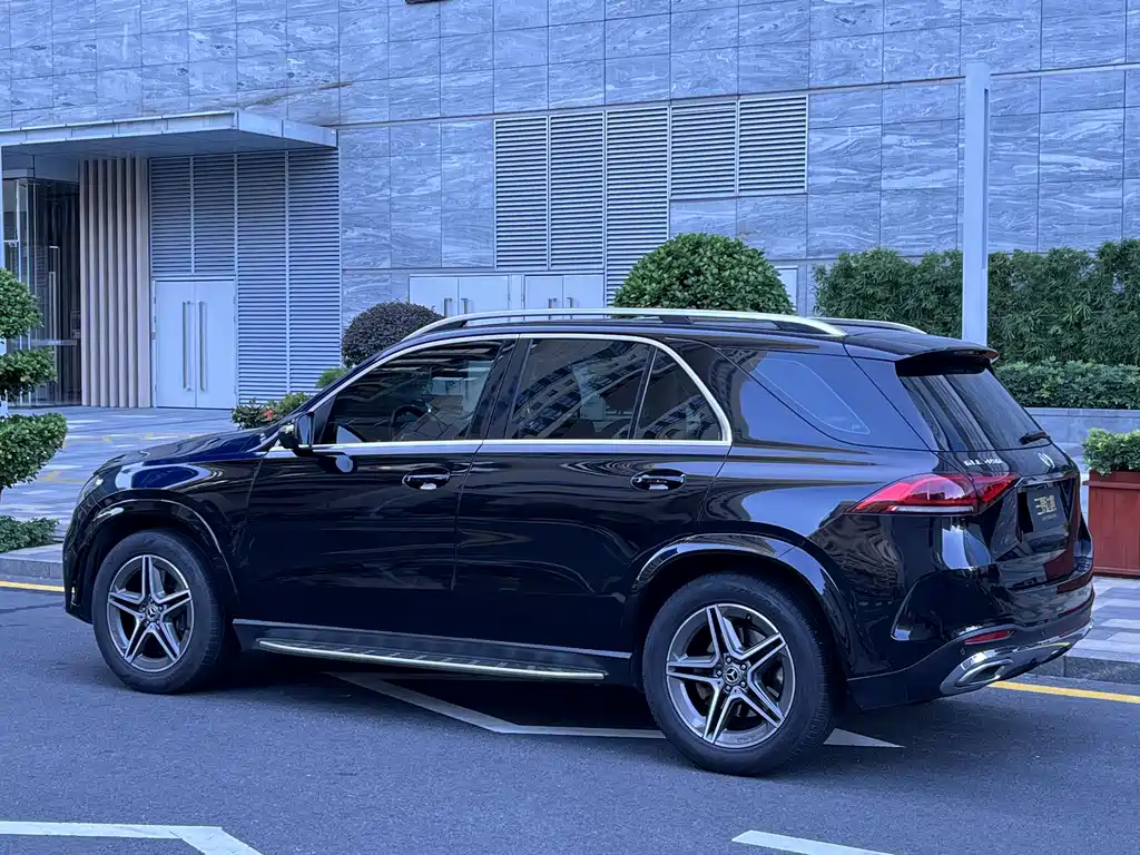 Mercedes-Benz GLE 2020 — фото 20