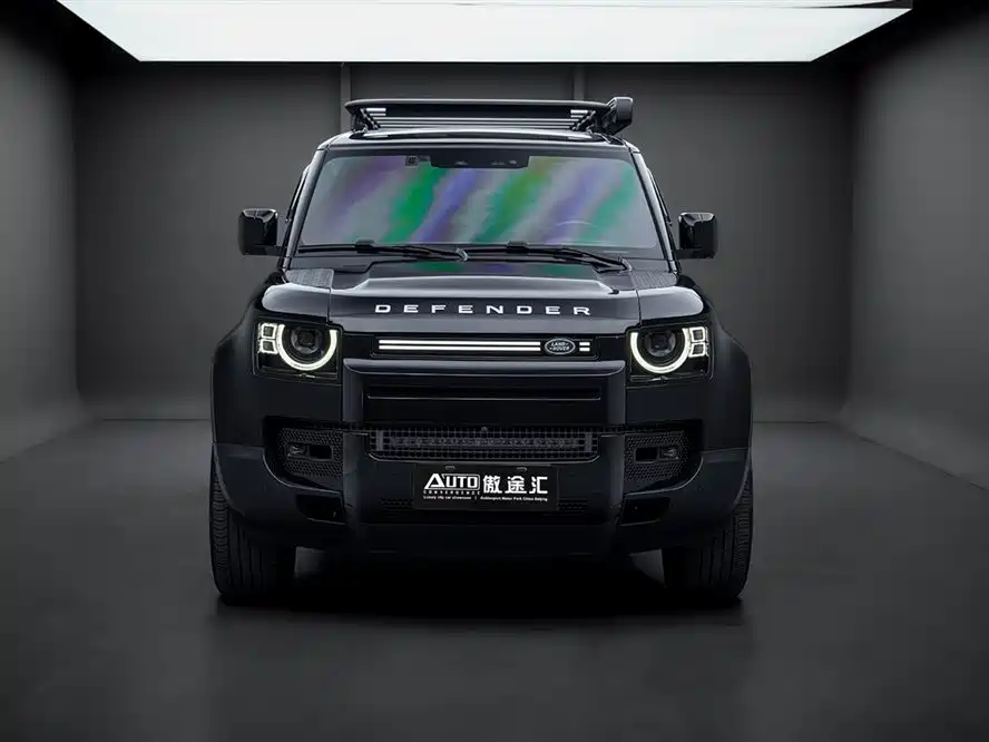 Land Rover Defender 2023 — фото 2